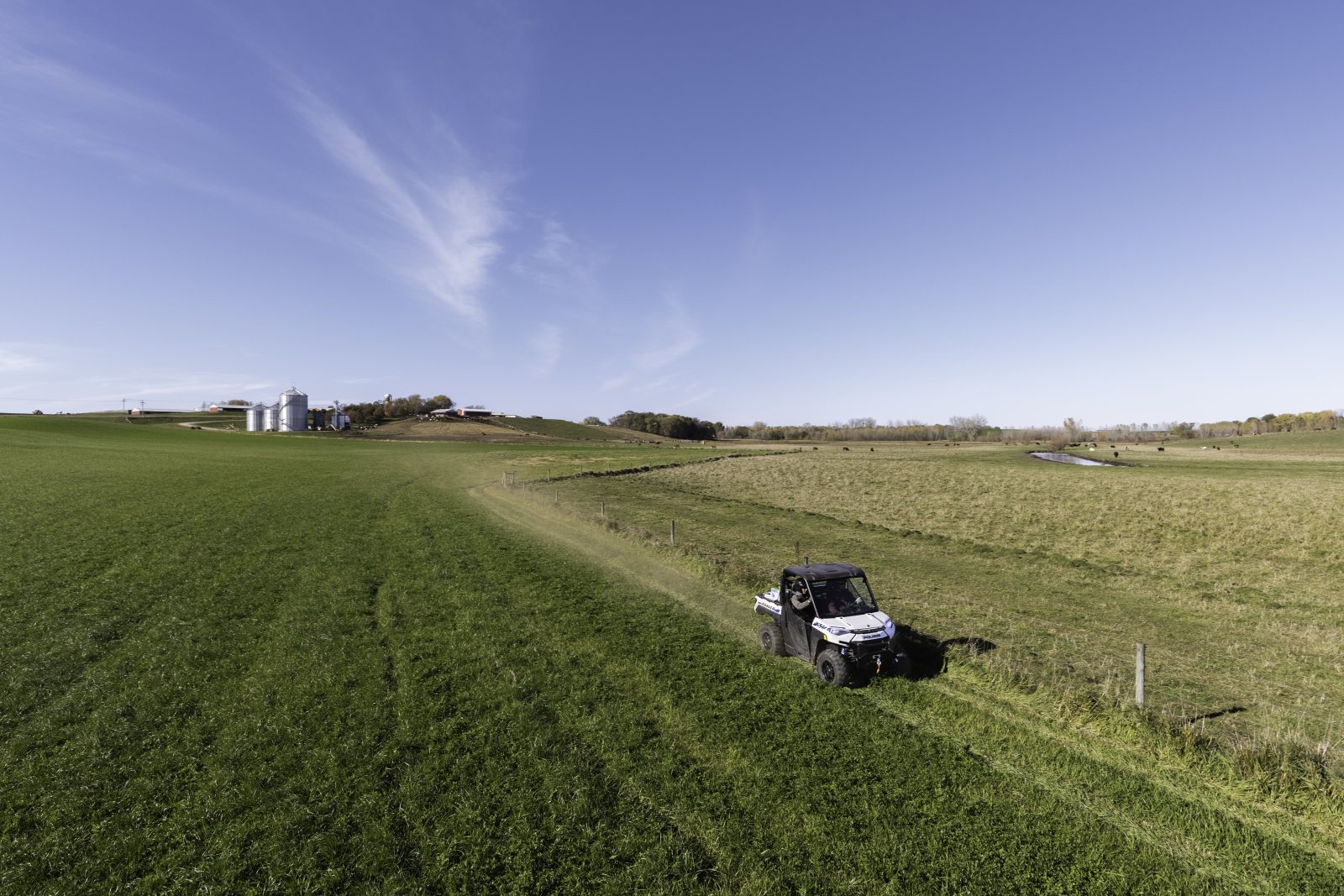 Modelová řada Polaris Off Road pro rok 2023 s novými vylepšeními a novými barvami se blíží k dealerům