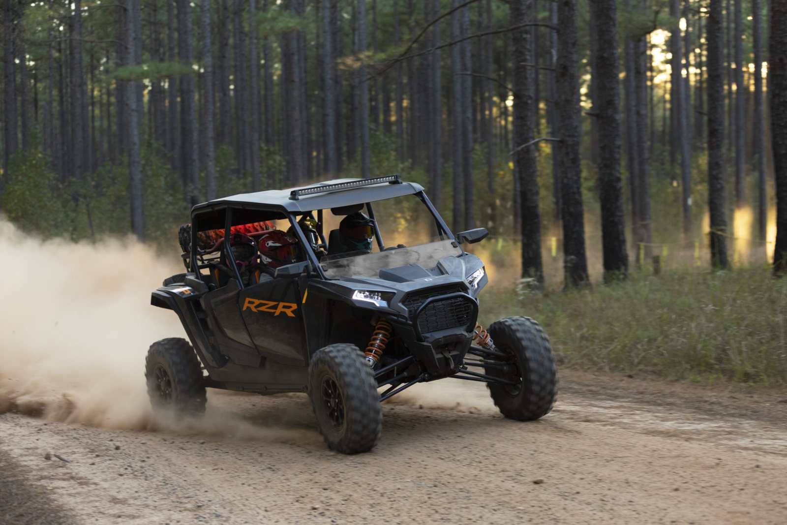 Nová generace modelu RZR XP právě přijíždí