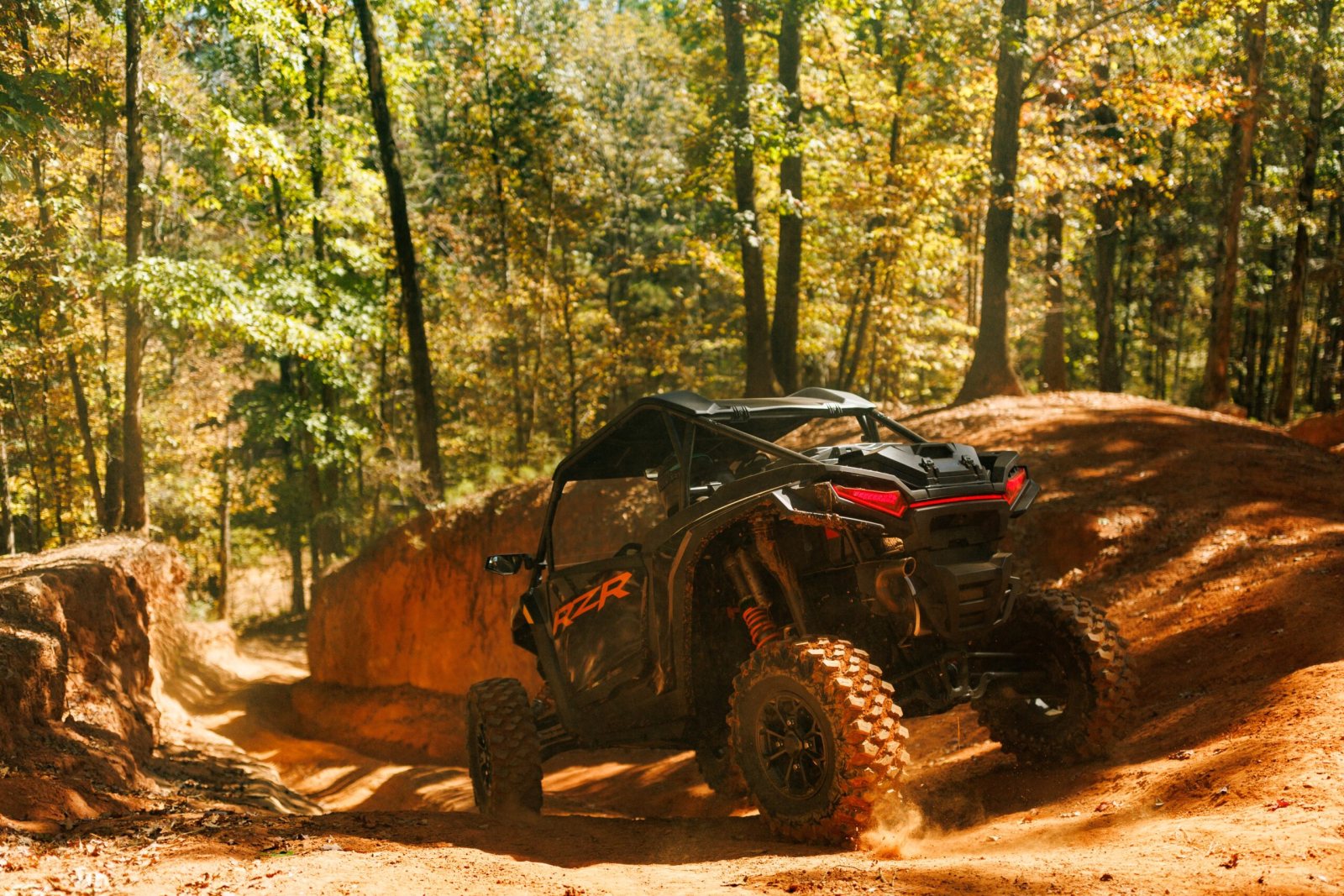 Nová generace modelu RZR XP právě přijíždí