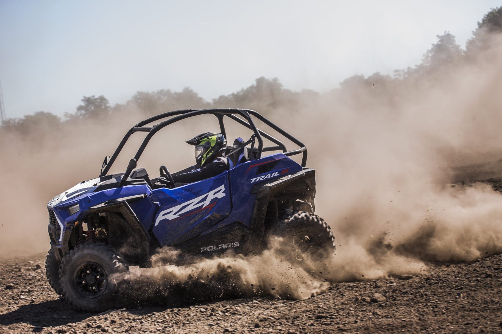 Ovládněte terén s novým Polarisem RZR Trail S 1000