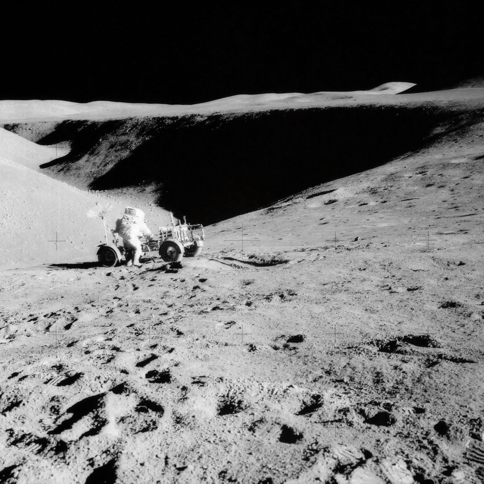 Polaris si připomíná 53 let od historické mise Apollo 15, jejíž součástí bylo také unikátní lunární vozítko