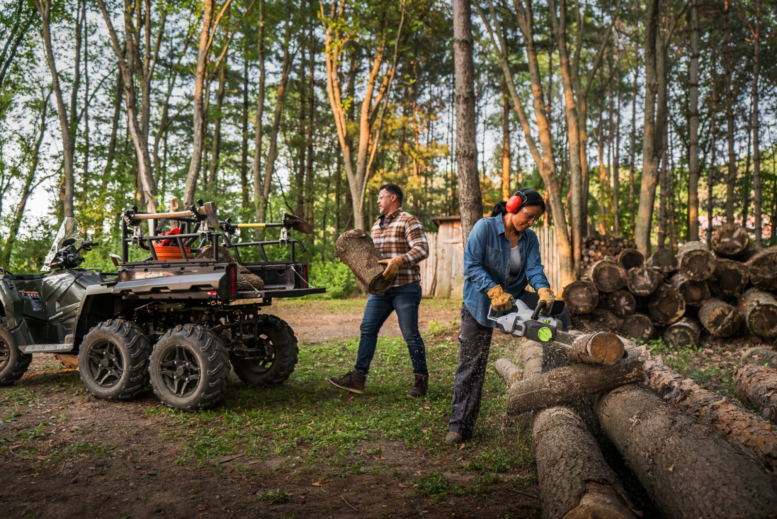 Polaris představuje svoji nejkomplexnější řadu ATV Pro dvě osoby