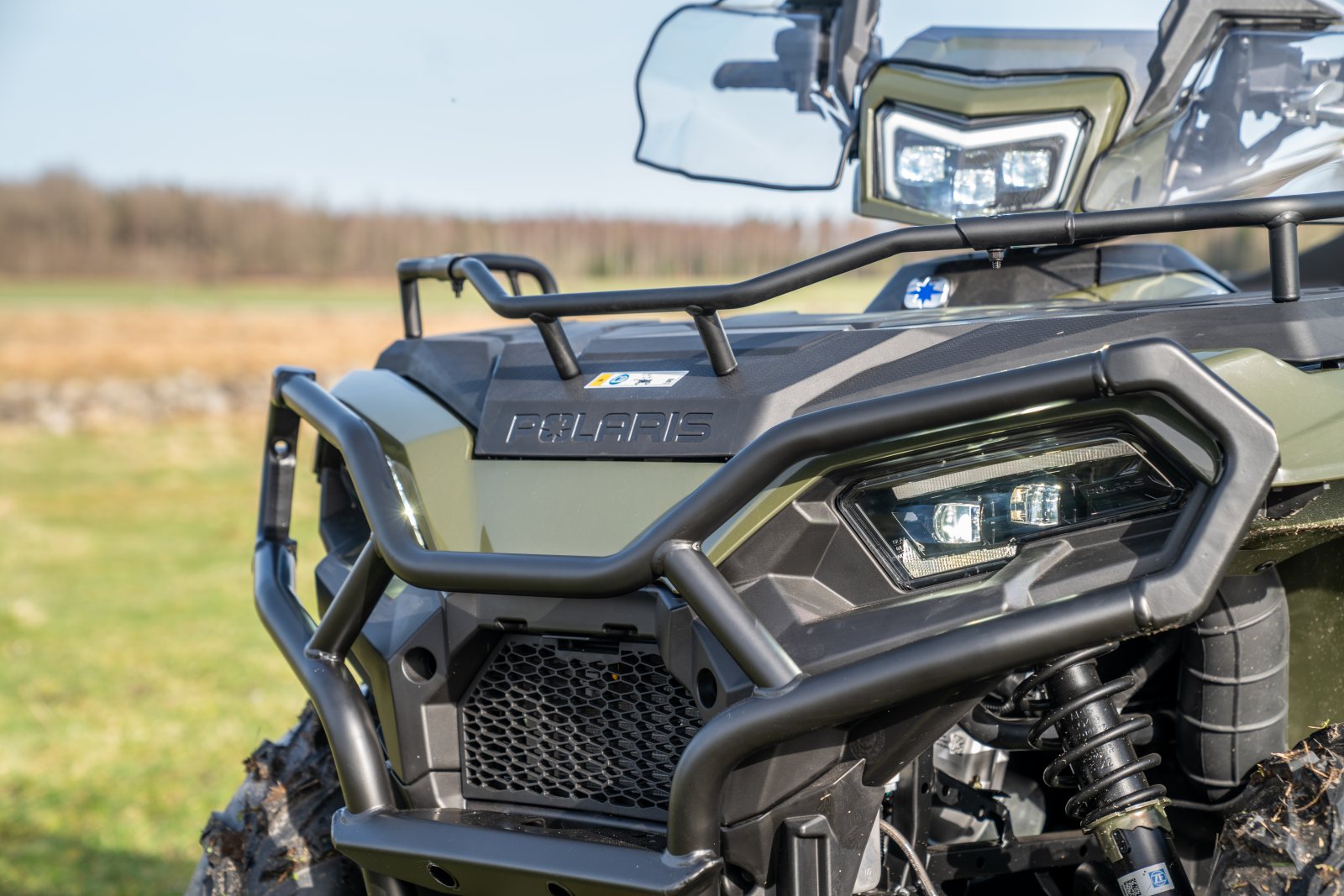Polaris představuje svoji nejkomplexnější řadu ATV Pro dvě osoby