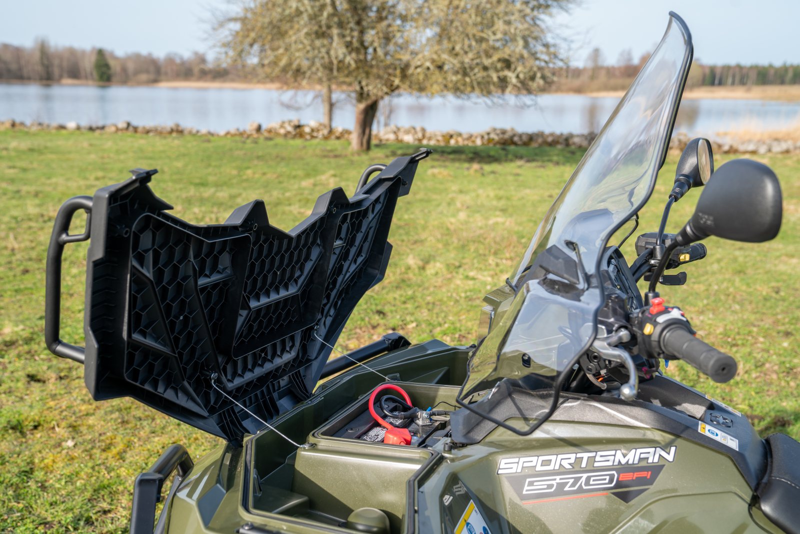 Polaris představuje svoji nejkomplexnější řadu ATV Pro dvě osoby
