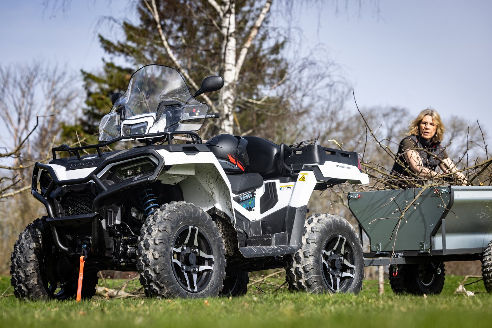Polaris představuje svoji nejkomplexnější řadu ATV Pro dvě osoby