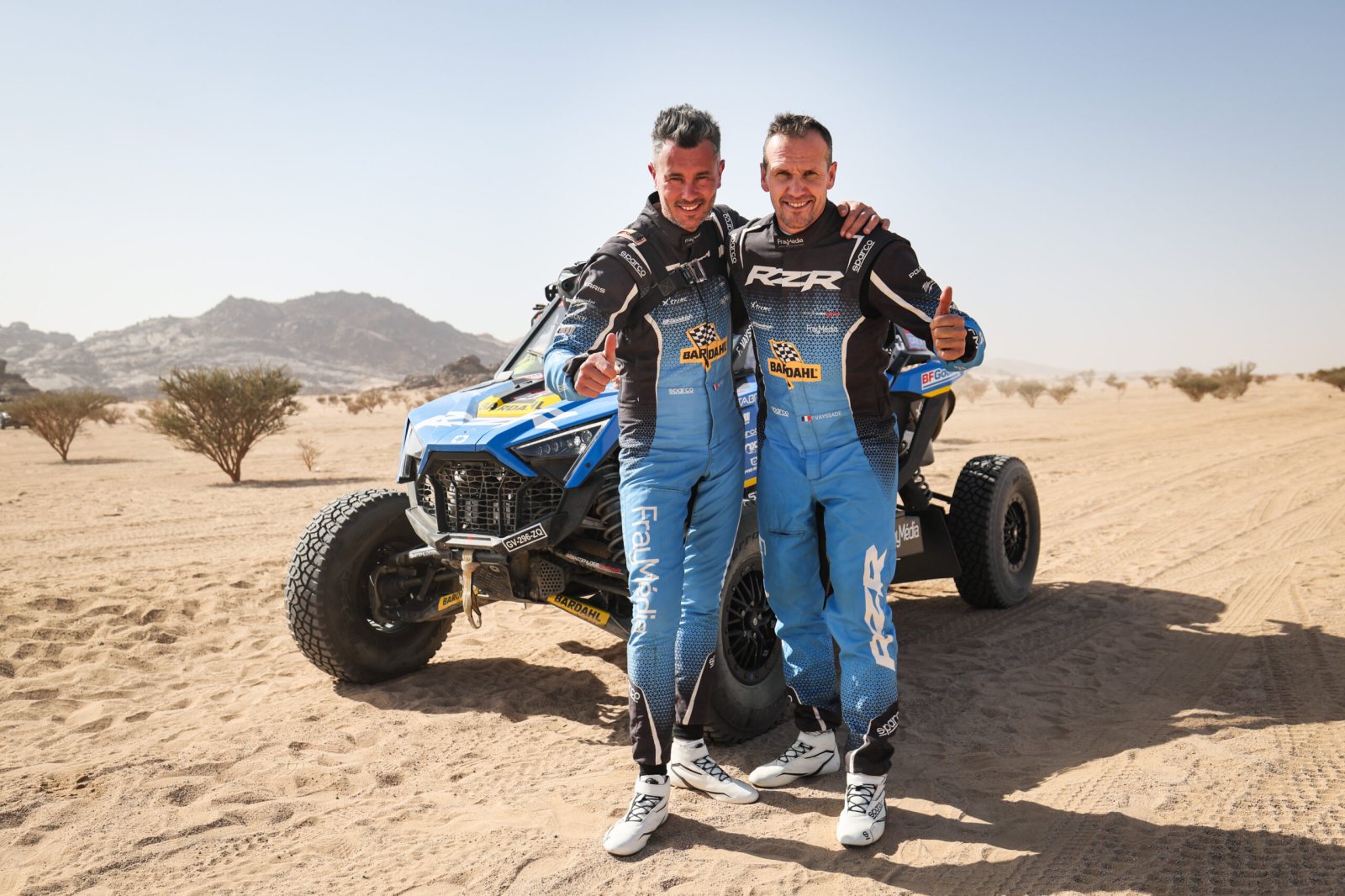 Tým Sébastien Loeb Racing – RZR Factory Racing je v polovině Dakaru ve vedení kategorie SSV