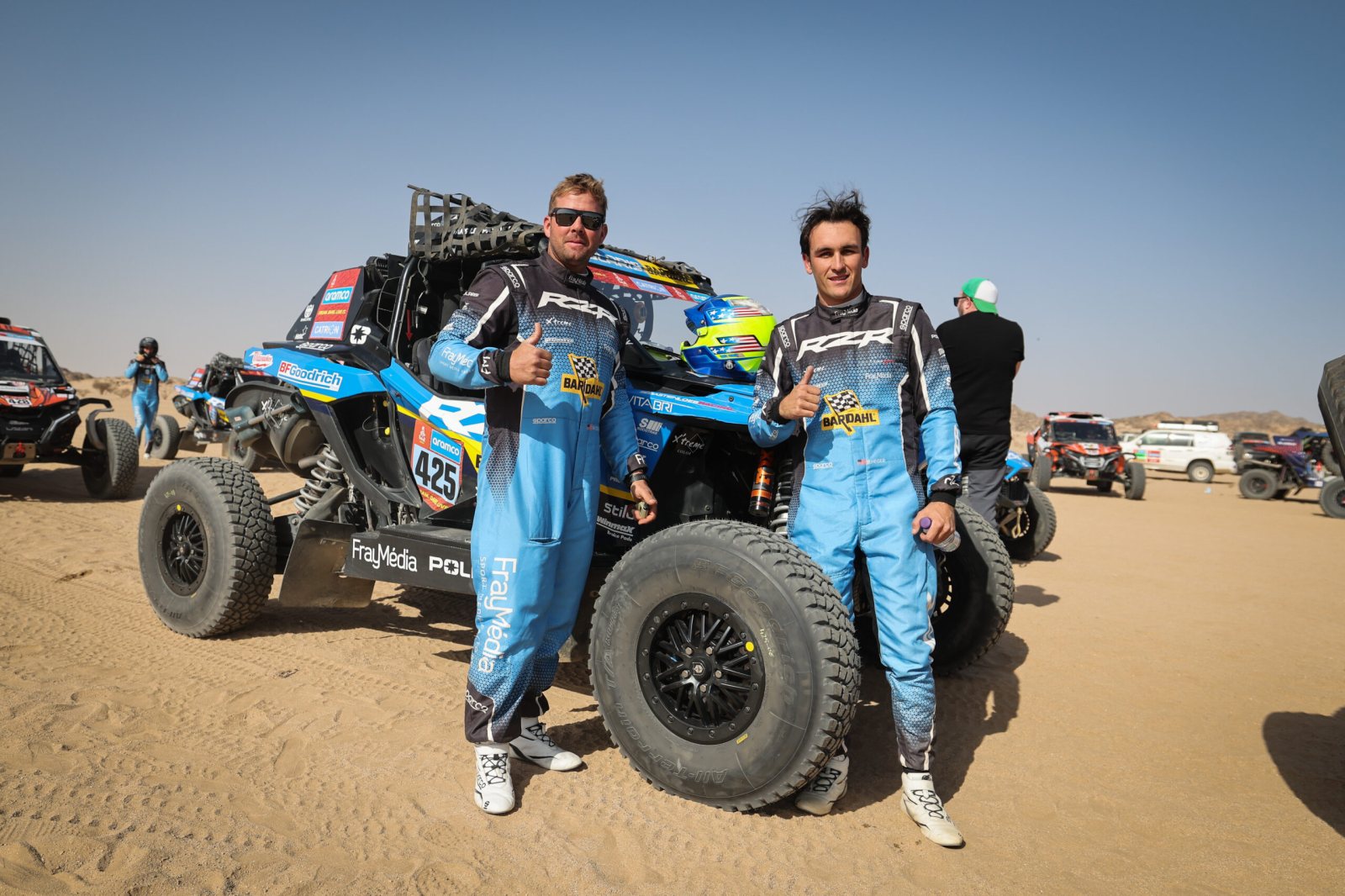 Tým Sébastien Loeb Racing – RZR Factory Racing je v polovině Dakaru ve vedení kategorie SSV