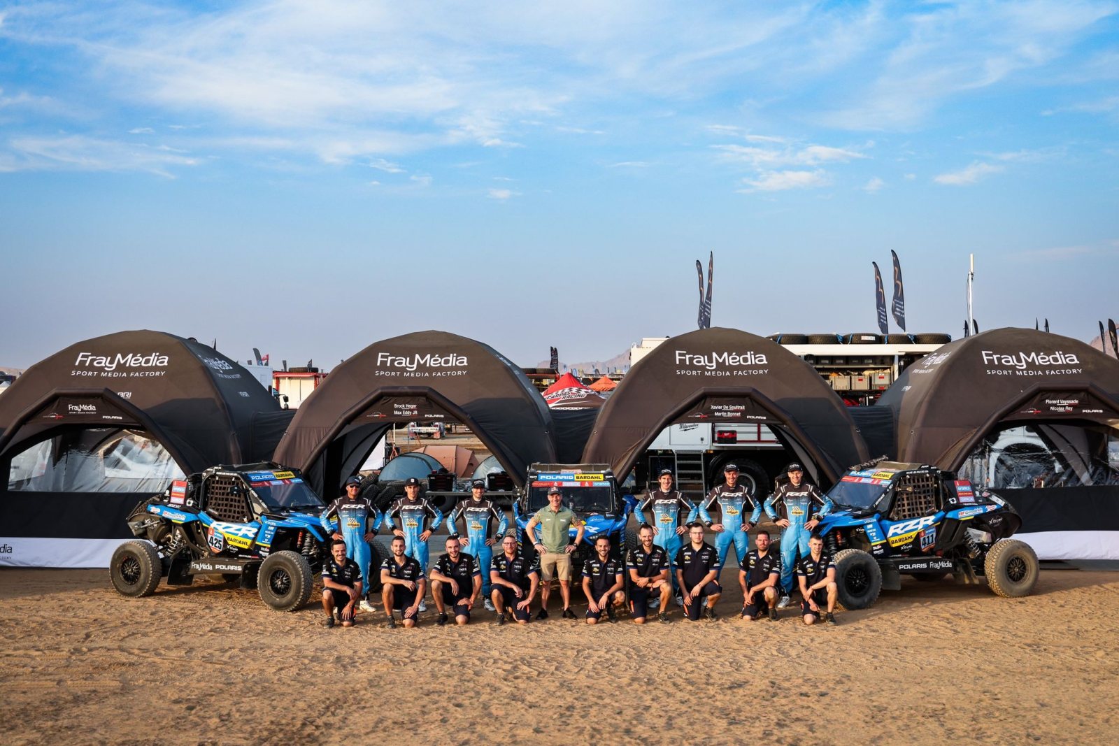 Tým Sébastien Loeb Racing – RZR Factory Racing je v polovině Dakaru ve vedení kategorie SSV