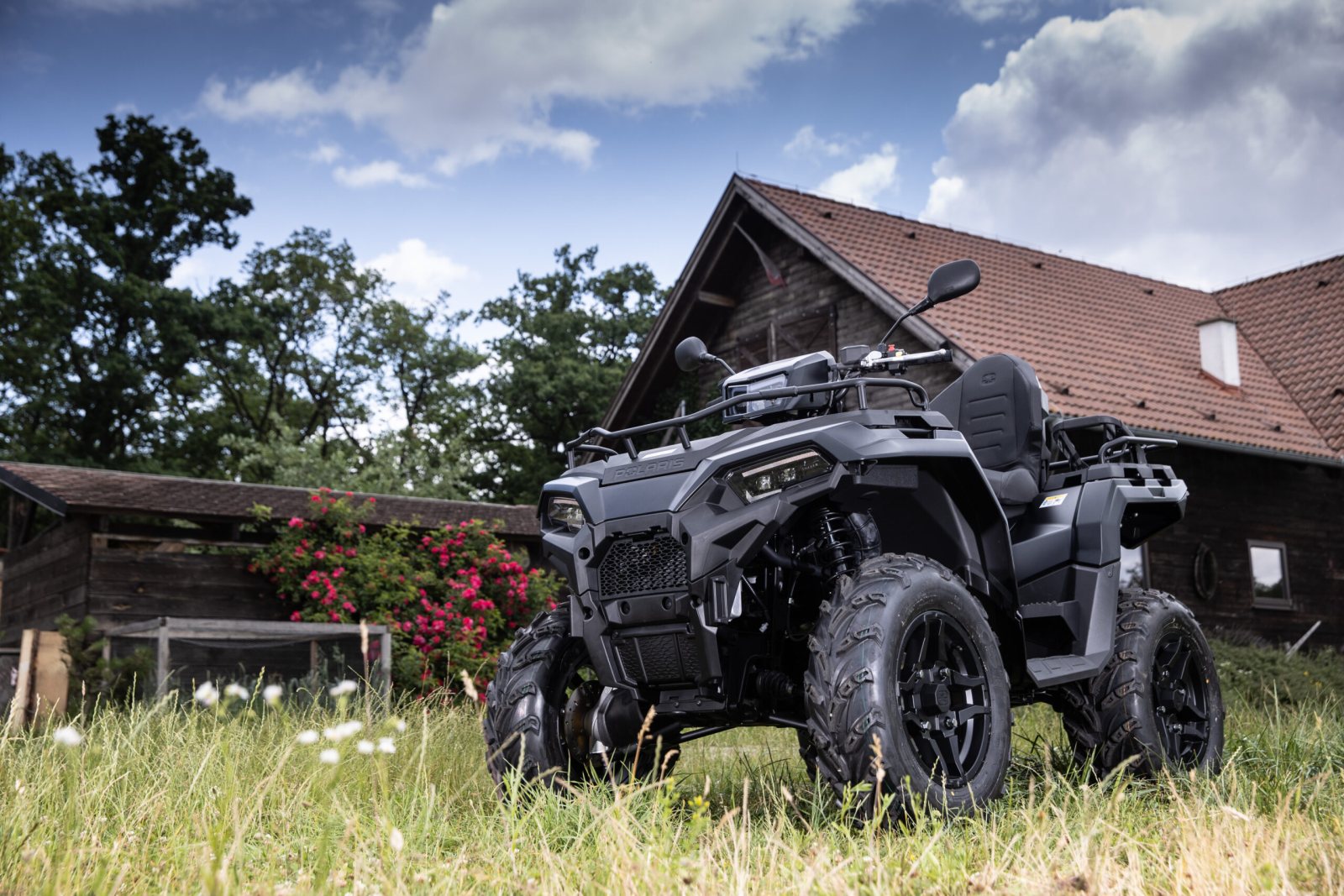 Polaris Off Road rozšiřuje modelovou nabídku pro rok 2026, včetně zcela nového ATV pro dva jezdce