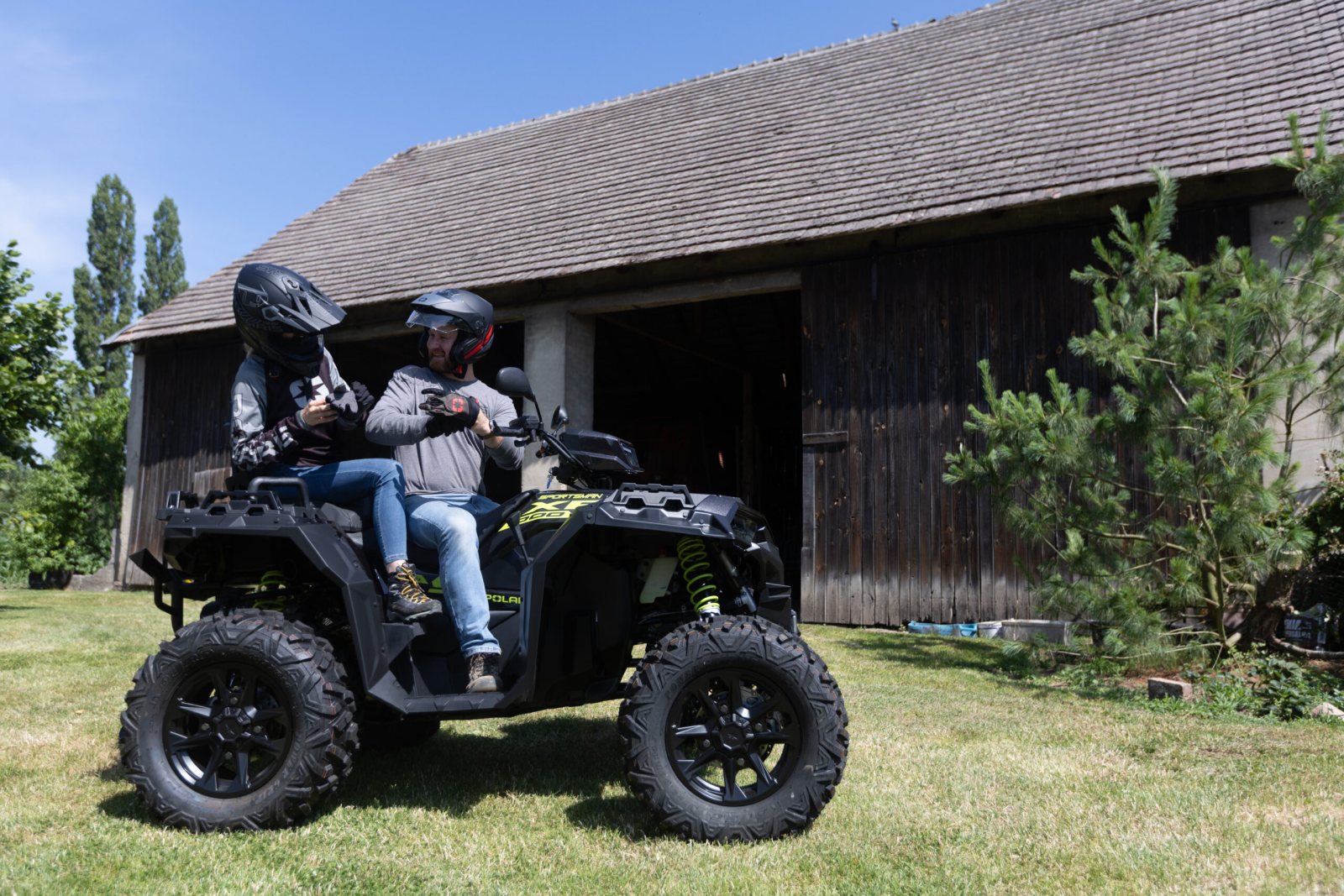 Polaris Off Road rozšiřuje modelovou nabídku pro rok 2026, včetně zcela nového ATV pro dva jezdce