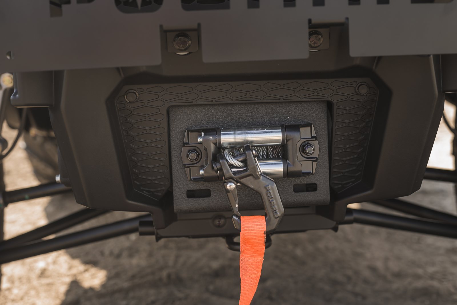 Polaris Sportsman 570 Black Edition: do off-roadu ještě stylověji