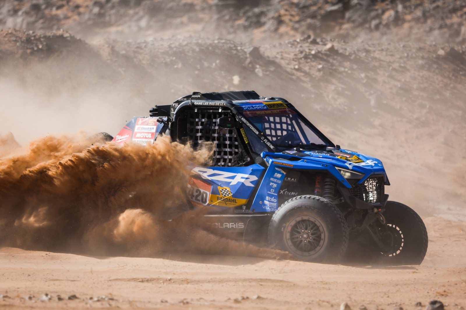 Polaris a Loeb FrayMédia Motorsport slaví na Dakaru vítězství v kategorii SSV a tři posádky v top 10