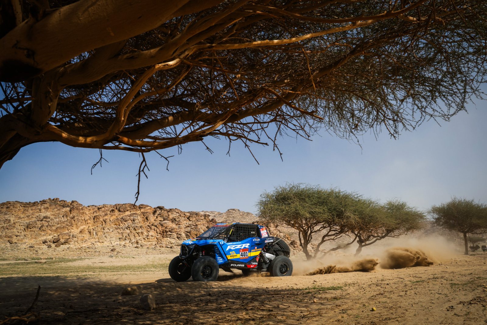 Polaris a Loeb FrayMédia Motorsport slaví na Dakaru vítězství v kategorii SSV a tři posádky v top 10