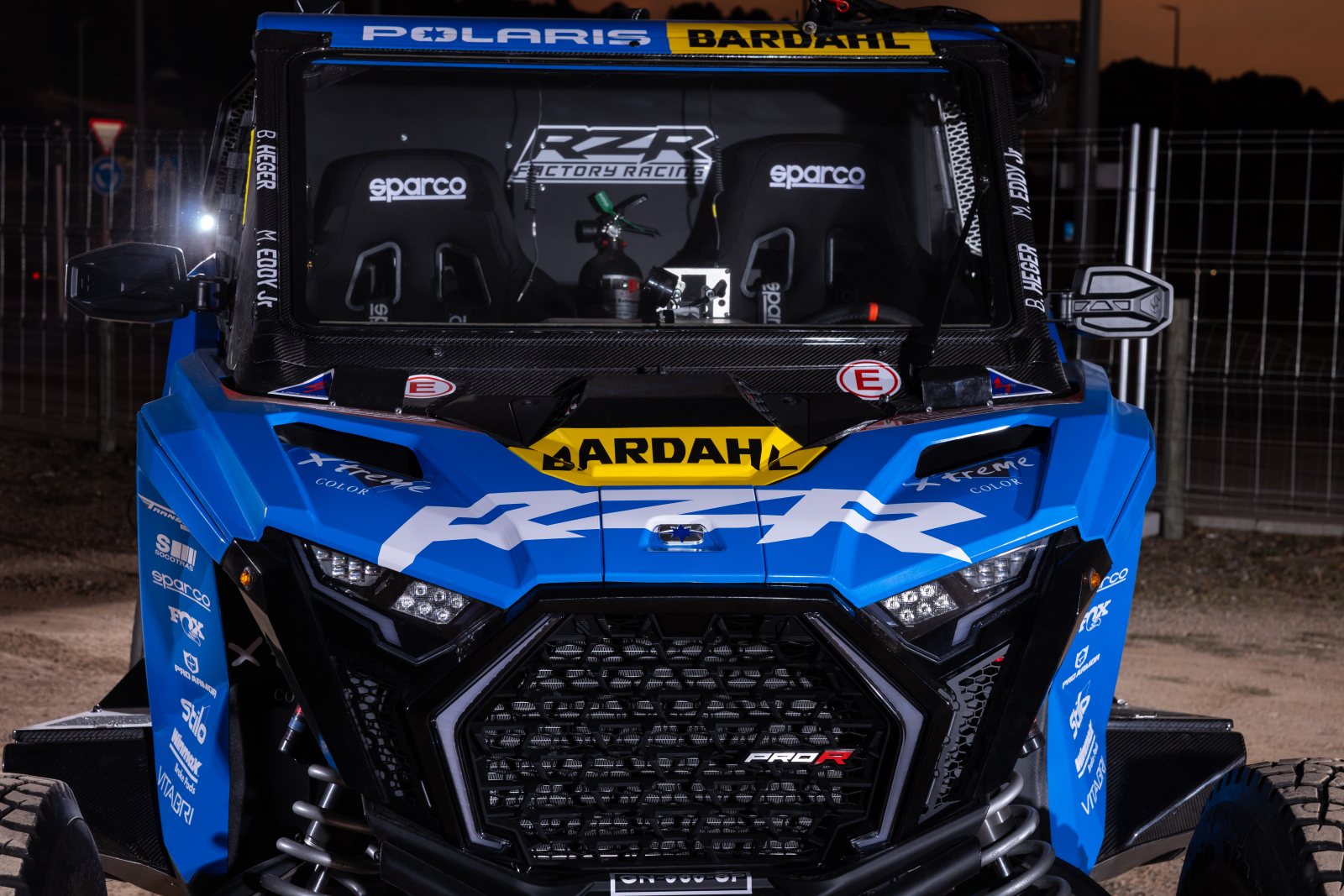 Polaris RZR Factory Racing rozšiřuje svůj program o zcela nový závodní speciál, který bude mít premiéru na Dakaru 2026