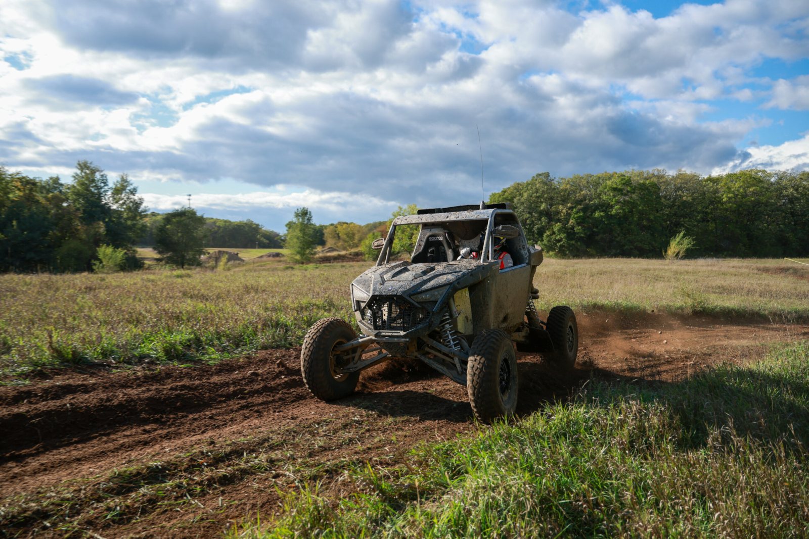Tým Sébastien Loeb Racing testuje v USA RZR Pro R Factory